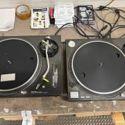 Technics SL1210 MK2 lemezjátszók - 2 darab