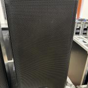 QSC K12.2 + Gyári tokok, megkímélt szép állapotban