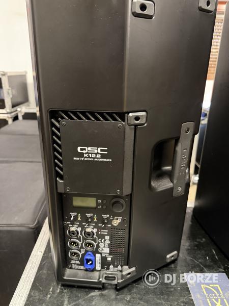 QSC K12.2 + Gyári tokok, megkímélt szép állapotban