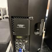 QSC K12.2 + Gyári tokok, megkímélt szép állapotban