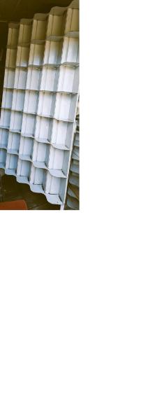 Hanglemezbolt bemutató állványok ELADÓK!