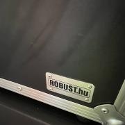 Yamaha MG206c keverő, új Robust rackkel együtt