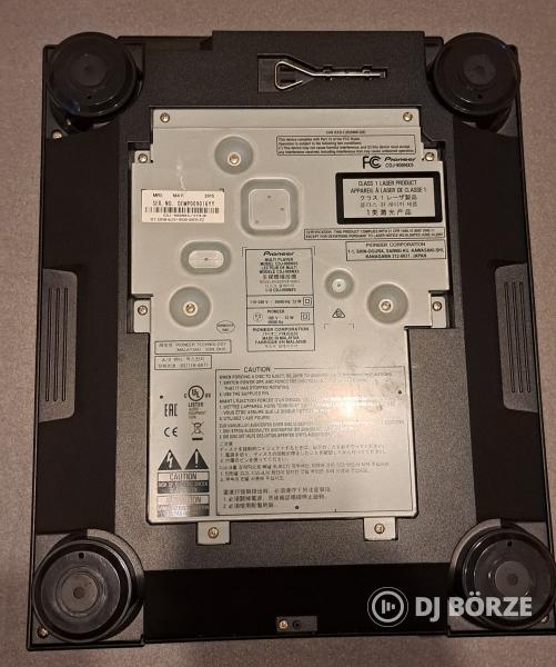 Eladó 2db Pioneer CDJ 900 Nexus és 2db Rack