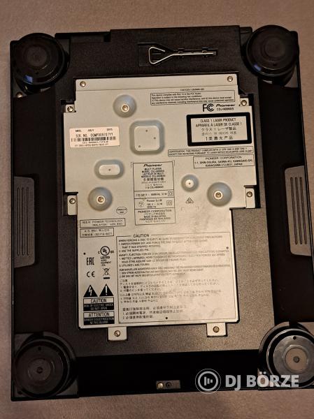 Eladó 2db Pioneer CDJ 900 Nexus és 2db Rack