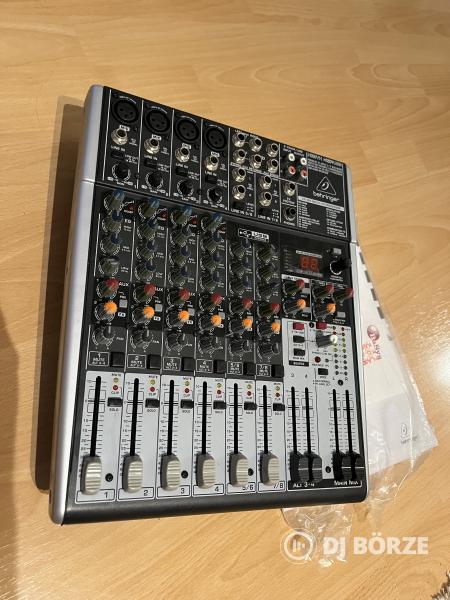 Behringer XENYX X1204USB 4 mono, 2 sztereó csatornás, 2/2-buszos USB-s keverő