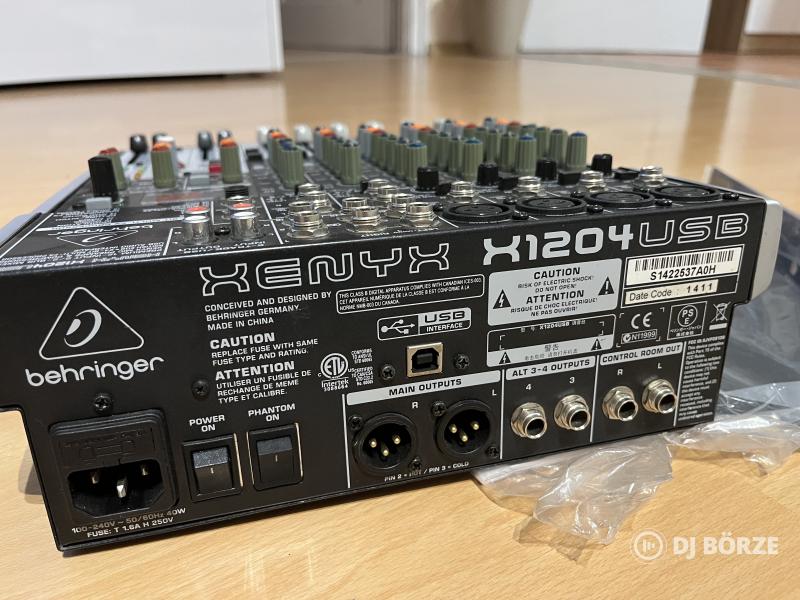 Behringer XENYX X1204USB 4 mono, 2 sztereó csatornás, 2/2-buszos USB-s keverő