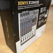 Behringer XENYX X1204USB 4 mono, 2 sztereó csatornás, 2/2-buszos USB-s keverő