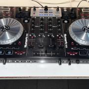 Numark NS6 - 4 csatornás Dj Kontroller