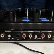 Numark NS6 - 4 csatornás Dj Kontroller