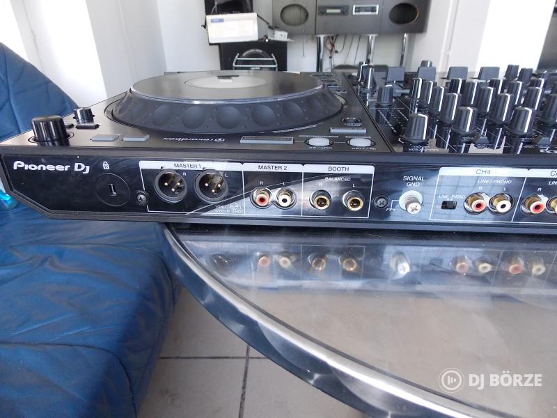 Pioneer DDJ-1000 DJ Controller