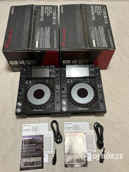 Eladó Pioneer CDJ-2000 Nexus Lejátszó Pár