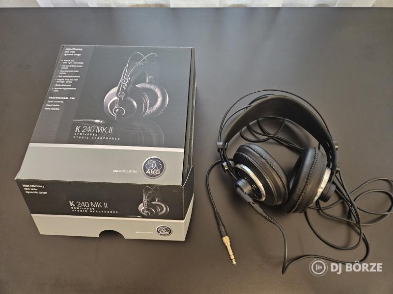 AKG K240 MKII