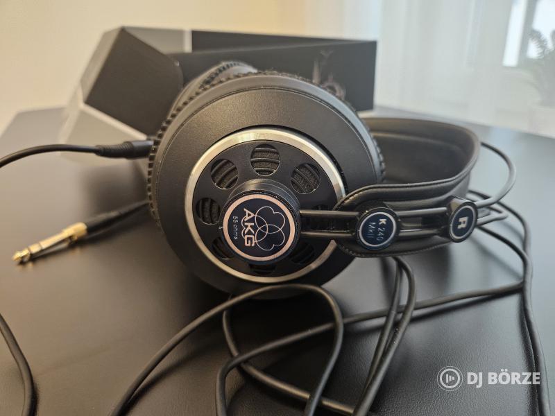 AKG K240 MKII