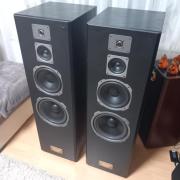 Quadral Tornado hangfalpár eladó