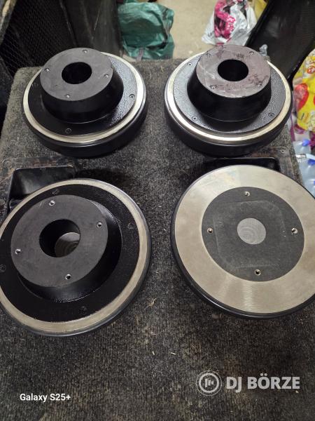 Elado 4 db 2 colos driver K.C.S.