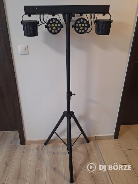 Eladó 2 szett új állványos mobil fény