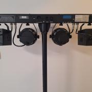 Eladó 2 szett új állványos mobil fény