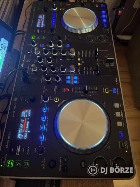 Pioneer XDJ R1 controller