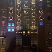 Pioneer XDJ R1 controller
