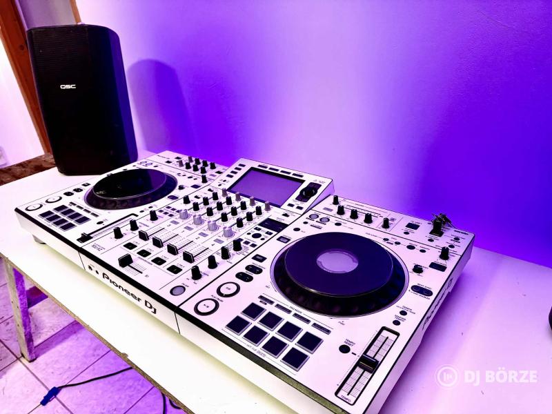 Pioneer XDJ XZ White Skin! rack vagy táska!