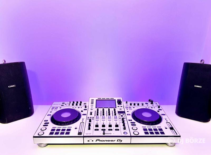 Pioneer XDJ XZ White Skin! rack vagy táska!