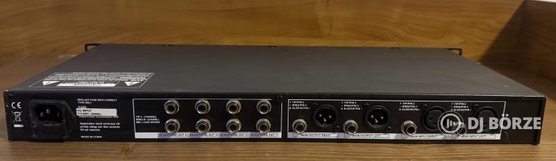 Invotone Iha 4 Pro fejhallgató erősítő és jelelosztó szép állapotban.