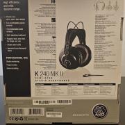 AKG K240 MK II