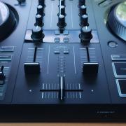 Native Instruments Traktor Kontrol S2 MKIII