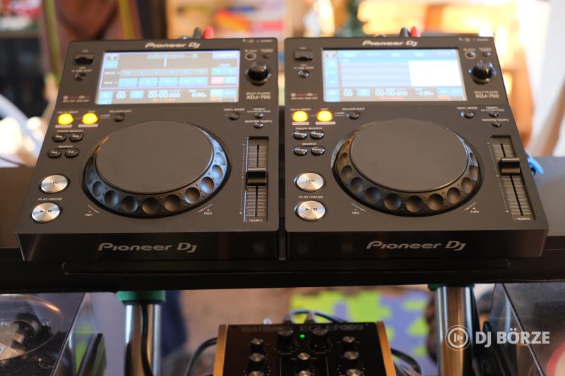 Pioneer XDJ-700 lejátszó pár