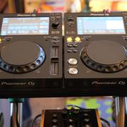 Pioneer XDJ-700 lejátszó pár