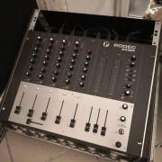 Rodec keverőpult rackben