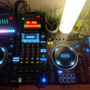 Pioneer XDJ-XZ +Pioneer djs 1000