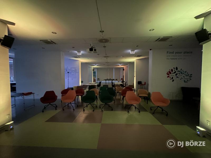 6x18W-os RGBWA+UV Akkus Par lámpa, TELEFONNAL IS VEZÉRELHETŐ