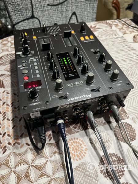 Pioneer Djm 400 keverő eladó.