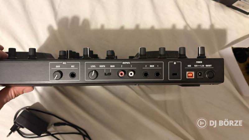 Native Instruments Traktor S2 mk2