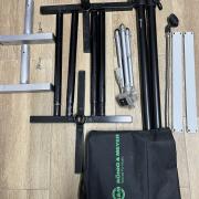 2db állítható hangfalcső, 2 db variállható állvány, kameraállvány + táska egyben