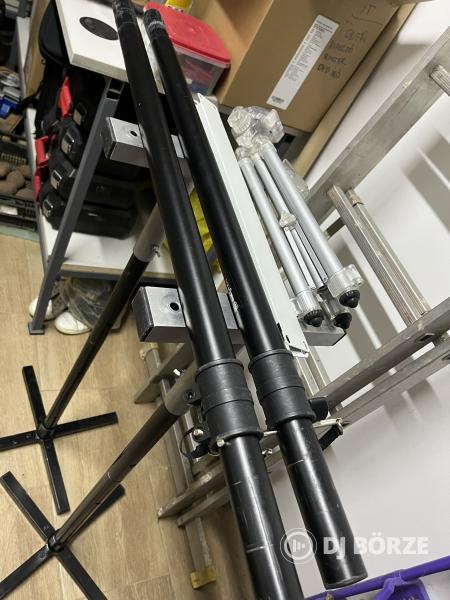 2db állítható hangfalcső, 2 db variállható állvány, kameraállvány + táska egyben