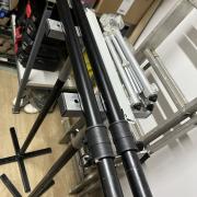 2db állítható hangfalcső, 2 db variállható állvány, kameraállvány + táska egyben