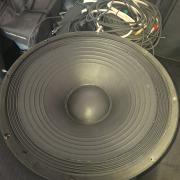 EV 15 colos hangszóró