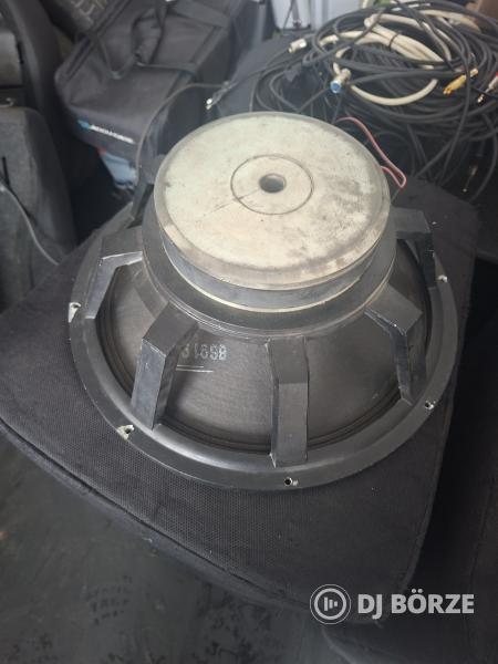 EV 15 colos hangszóró