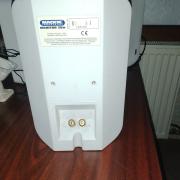 2 darab Nedis erősítő, 4 darab Mackie hangfal, keverő