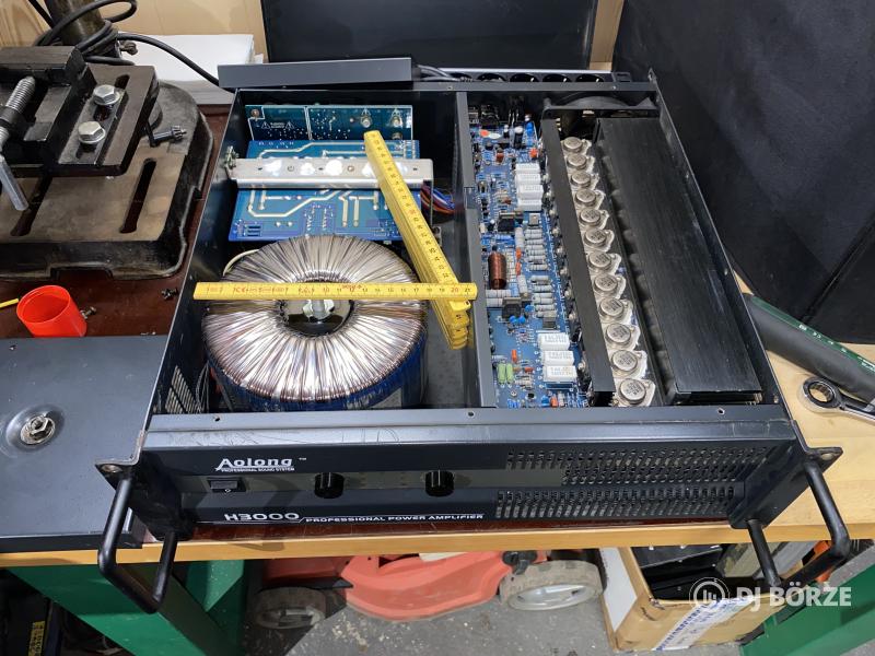 Aolong (Konzert) H3000, 2x1500W 4ohm, 2x950W 8 ohm, H osztályú végfok