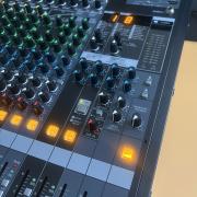 Yamaha MGP12X profi  duplaeffektes keverő