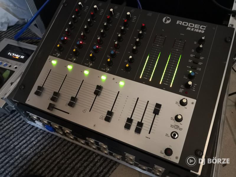 Rodec keverőpult rackben