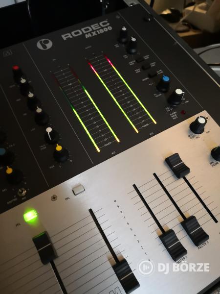 Rodec keverőpult rackben