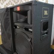 2+2db Jbl 15/1"-os hangfal