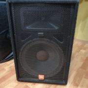 2+2db Jbl 15/1"-os hangfal