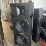 2 db JBL MRX 525 Top hangfal