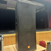 2 db JBL MRX 525 Top hangfal