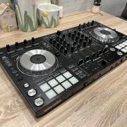PIONEER DDJ-SX Kontroller + UDG Urbanite Bagpack XL Eladó
